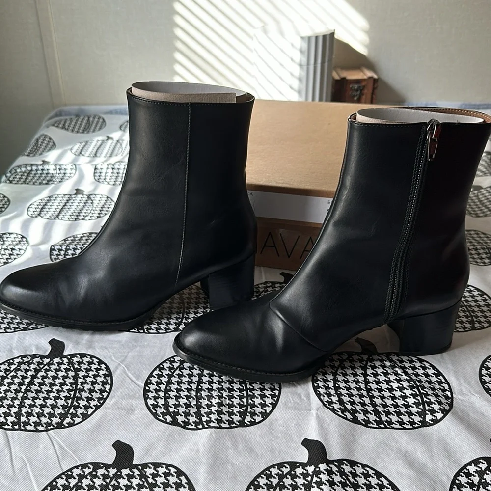 Bhava Patti Ankle Boot - Picture 6 of 8